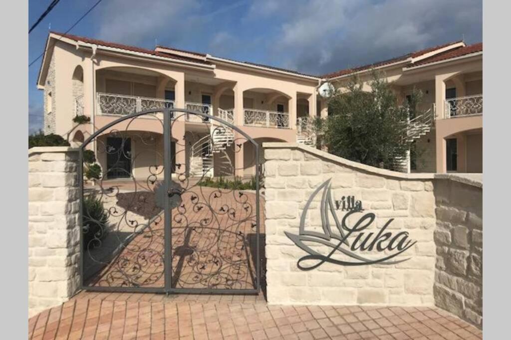 Villa Luka Лопар Экстерьер фото