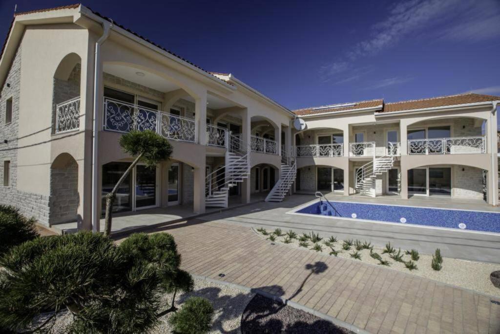 Villa Luka Лопар Экстерьер фото