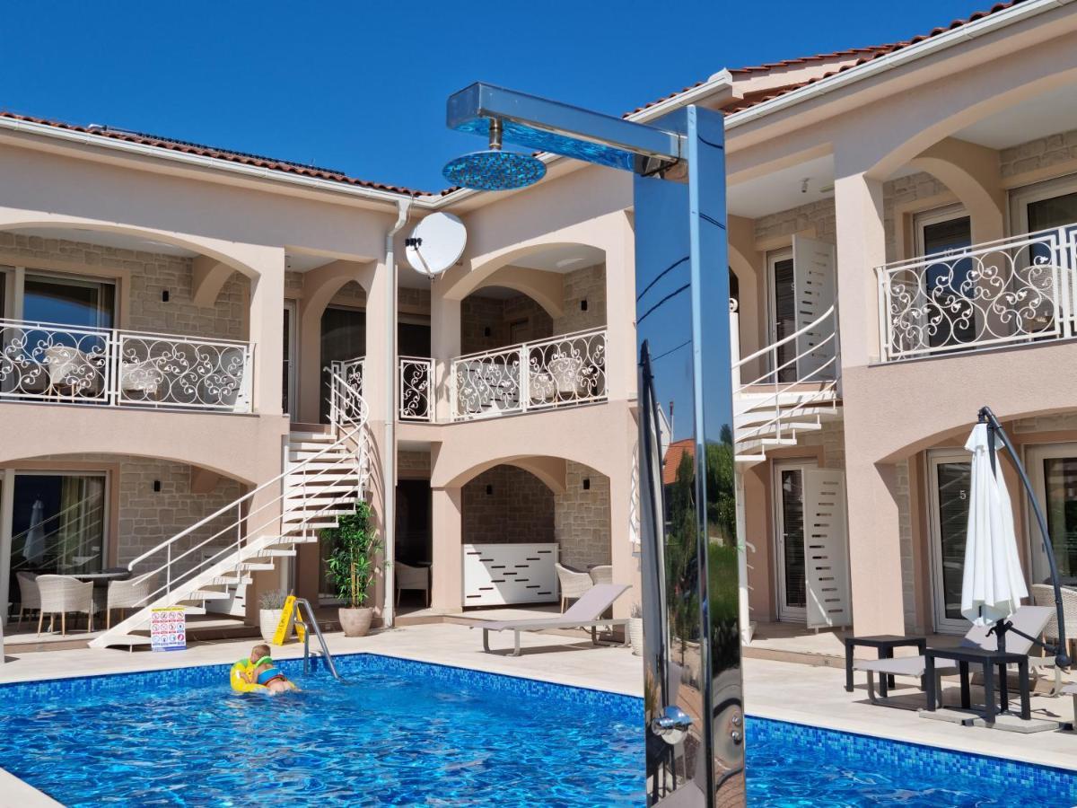 Villa Luka Лопар Экстерьер фото